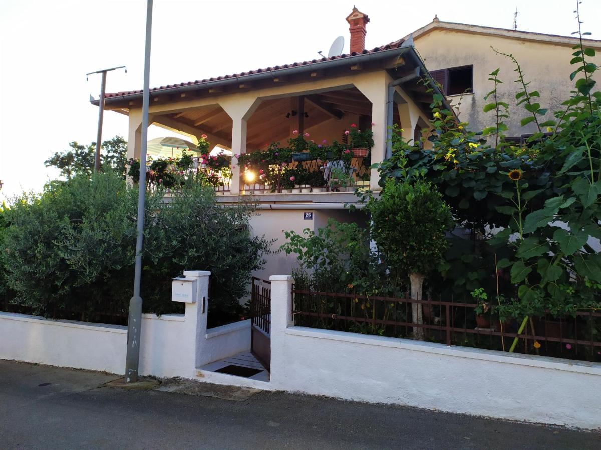 Apartments Gabriela Poreč Extérieur photo